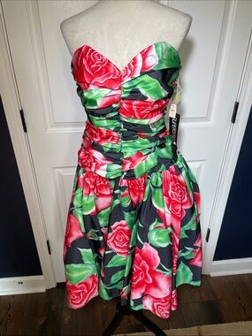 NWT Vintage 80a Superstition Strapless Rose-Print Midi Dress Red Green Black Sz8